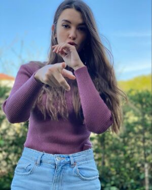 Leyla Lydia Tuğutlu Instagram - Spring dance🌸 📷: @cansutosun
