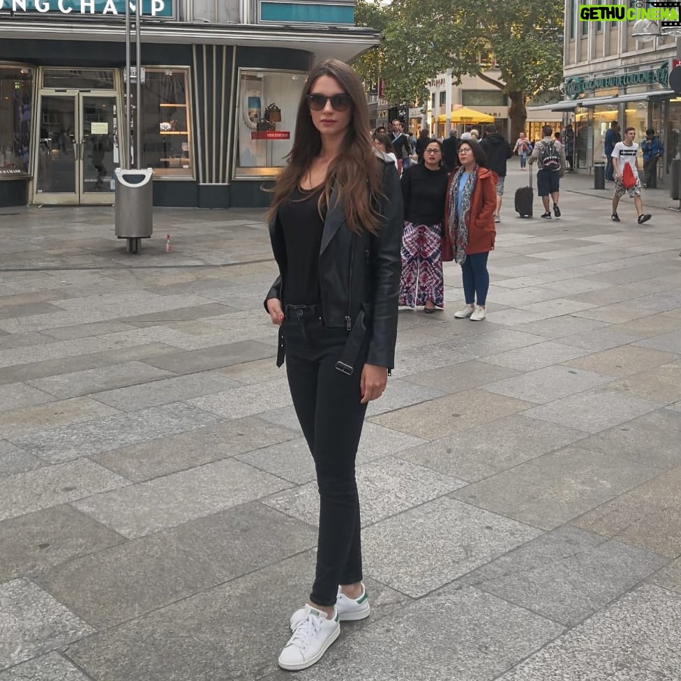 Leyla Lydia Tuğutlu Instagram - Köln, Germany