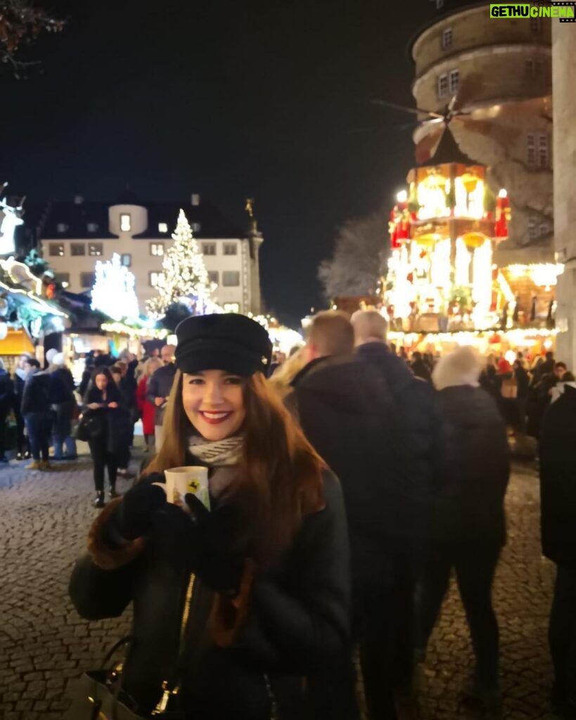 Leyla Lydia Tuğutlu Instagram - last night🎄 #weihnachtsmarkt