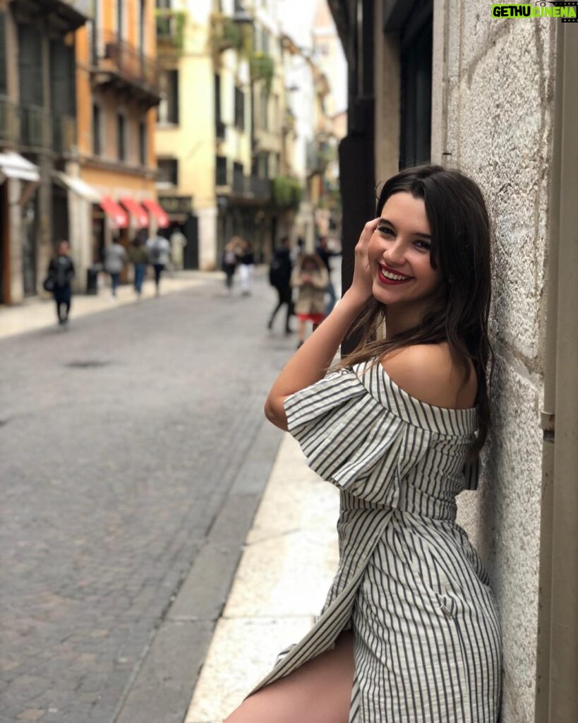 Leyla Lydia Tuğutlu Instagram - 📷: @mertvidinli ✌️ Verona Italy