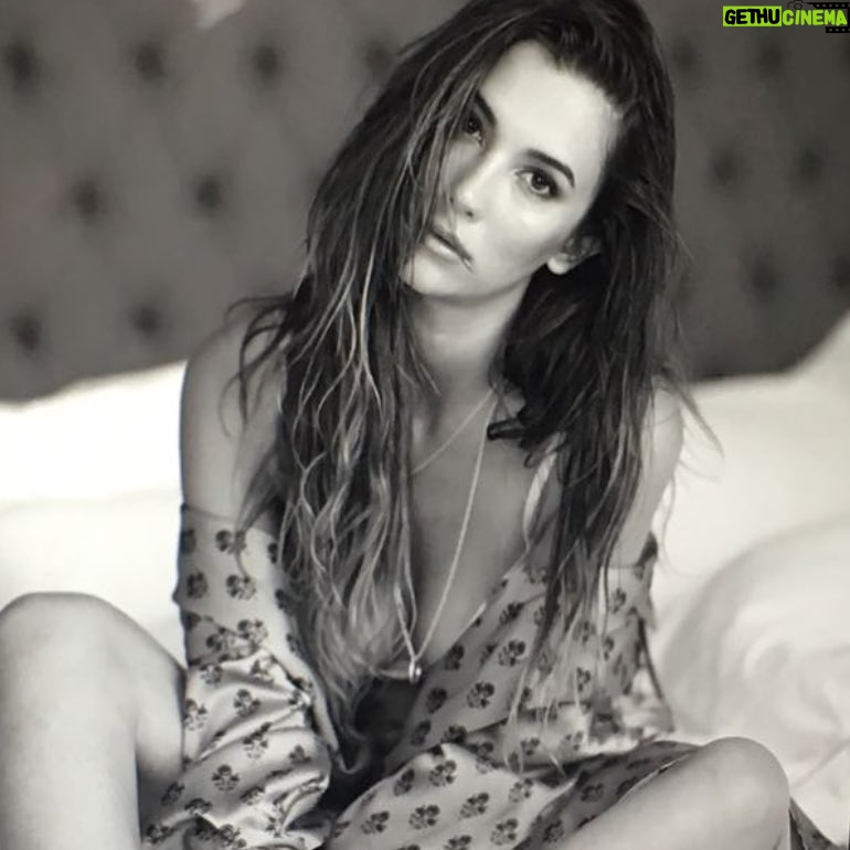 Leyla Lydia Tuğutlu Instagram - #tb #blacknwhite
