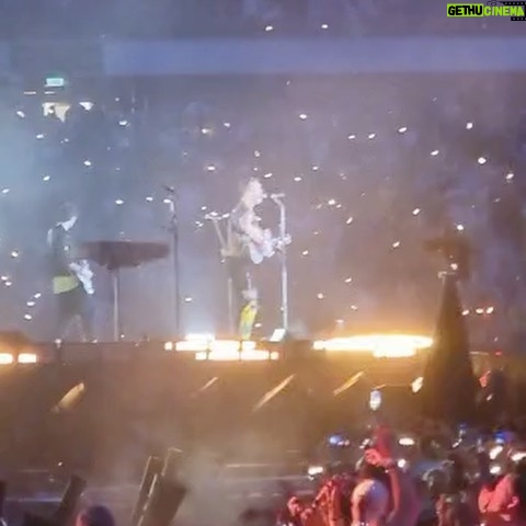 Leyla Lydia Tuğutlu Instagram - 03.07.22 Coldplay🪐🌍💫💜 Frankfurt, Germany