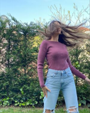 Leyla Lydia Tuğutlu Instagram - Spring dance🌸 📷: @cansutosun
