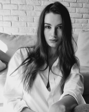 Leyla Lydia Tuğutlu Instagram - 🌗