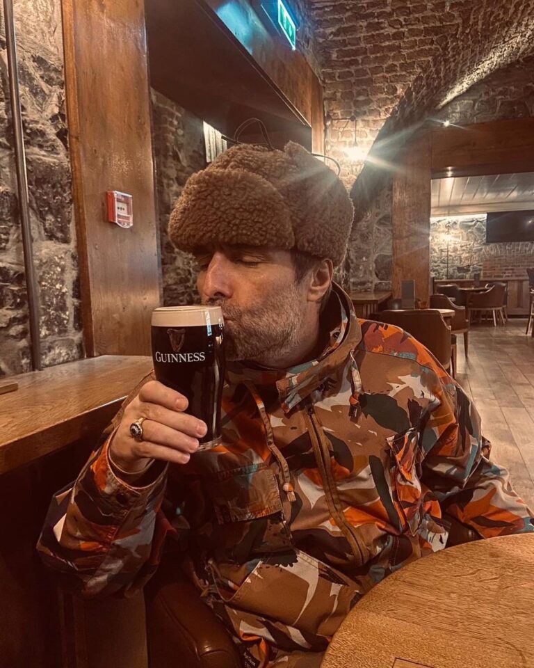 Liam Gallagher Instagram - Happy St Patrick’s day LG.