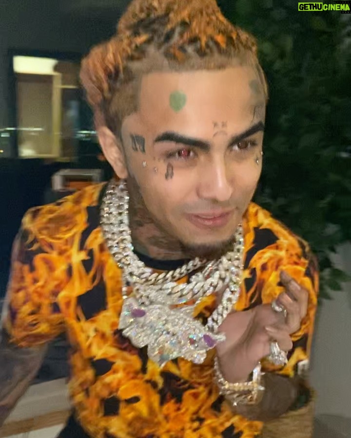 Lil Pump - 1.2 Million Likes - Yessirskii Ft slime @thuggerthugger1
When SHOULD I DROP IT ?
