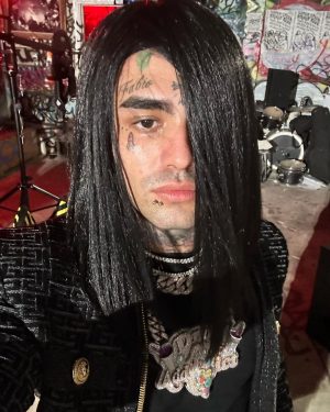 Lil Pump Instagram - Happy Mother’s Day to all the beautiful moms out there 💖