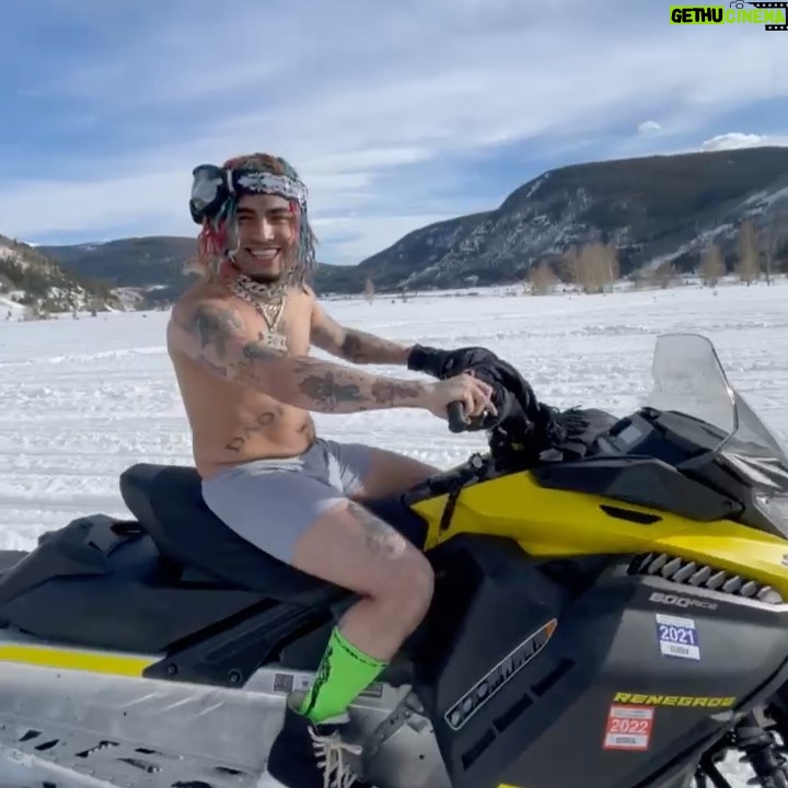 Lil Pump - 336.3K Likes - 202022 🐊🐊🪐🪐