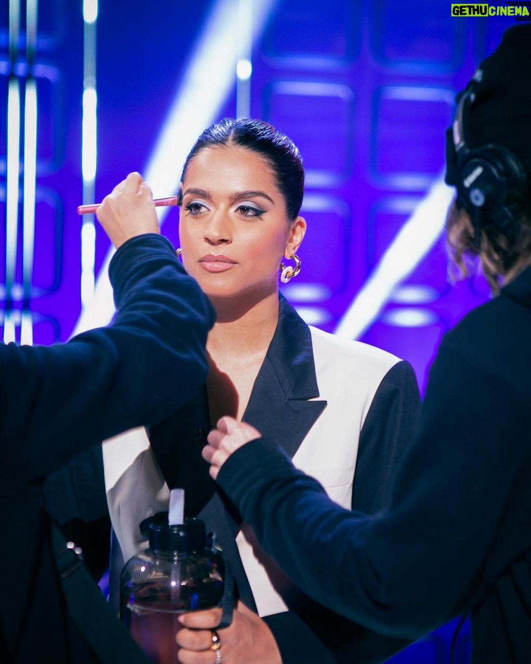Lilly Singh Instagram - Blessings up! Tonight is the season finale aka 20th episode of @battleofthegenerations and here’s where we’re at: 💛Gen Z has been the last standing 8 times. 💙Gen X has been the last standing 6 times. 🩷Millennial has been the last standing 4 times. 💜Boomer has been the last standing 1 time. It’s been such a pleasure, honour and absolute joy to host this show. Thank you to everyone who worked tirelessly to bring this to life. And thank you to our amazing viewers who not only played along, but inevitably fought with their families in the process. Tune in tonight at 9/10mt on @ctv 📺 Which generation do you think will be the last standing tonight? Cast your votes!