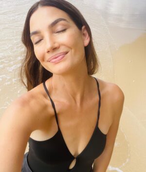 Lily Aldridge Instagram - Heart’s Full 🤍  37 years on this beautiful planet & so grateful for every moment 🫶💕