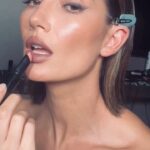 Lily Aldridge Instagram - New York Nights with @ArmaniBeauty 💄💋 Celebrating Their Fragrance Armani/Privé Santal Dan Sha 🖤 #ArmaniPrive #SantalDanSha Thank you @silviagalfo @kendall_ford @lauralizhibbard Styled by @daniellegoldberg wearing @giorgioarmani Makeup by @cgonzalezbeauty 💄 Hair by @hoshounkpatin @ArmaniBeauty Breakdown by Carolina Luminous Silk Concealer 5.75, 6.5 Luminous Silk Foundation 5.9, 6.5 Luminous Silk Glow Setting Powder 4, 6.5, 9(for bronzing) Eye Tints 18m, 22m, 36m, 99 Eyes To Kill Mascara Lip Power 102, 204 (outer edges)