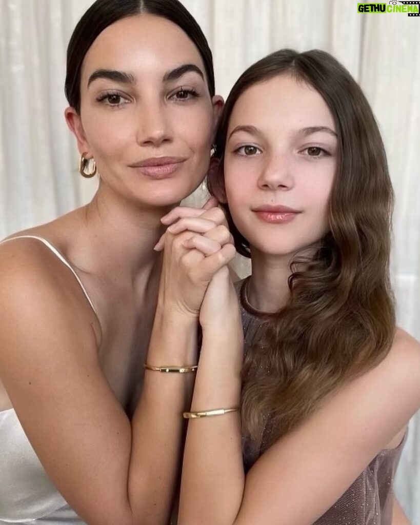 Lily Aldridge Instagram - @TiffanyAndCo for The Holidays with my Favorite Girl in the World 🩵 #LockWithLove #TiffanyPartner