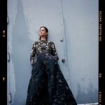 Lily Aldridge Instagram – @lilyaldridge con un total look @chanelofficial

Talento: @lilyaldridge
Fotografía: @agataserge
Editora en Jefe/stylist: @sarahgorereeves 
Maquillaje: @rieomoto
Peinado: @robertodicuia
Asistente de styling: @lorenadominguez, @fridagarccia

#mrevistademilenio #chanel #editorial #mvoices