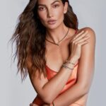Lily Aldridge Instagram - Lily's wish list. Bulgari global ambassador @lilyaldridge comes together with @bulgari to share her wish list for the festive season. Filled with luxurious items, the dreamiest gifts await you - helping you share more than a wish this holiday. Lily Aldridge’s holiday season wish list features Serpenti Viper bracelets, Serpenti Tubogas watch, Serpenti Viper necklaces, Serpenti Viper rings, and Serpenti Forever crossbody bags. #Bulgari #BulgariJewelry #BulgariWatches #BulgariAccessories #Serpenti #SerpentiViper #HolidaySeason #MoreThanAWish