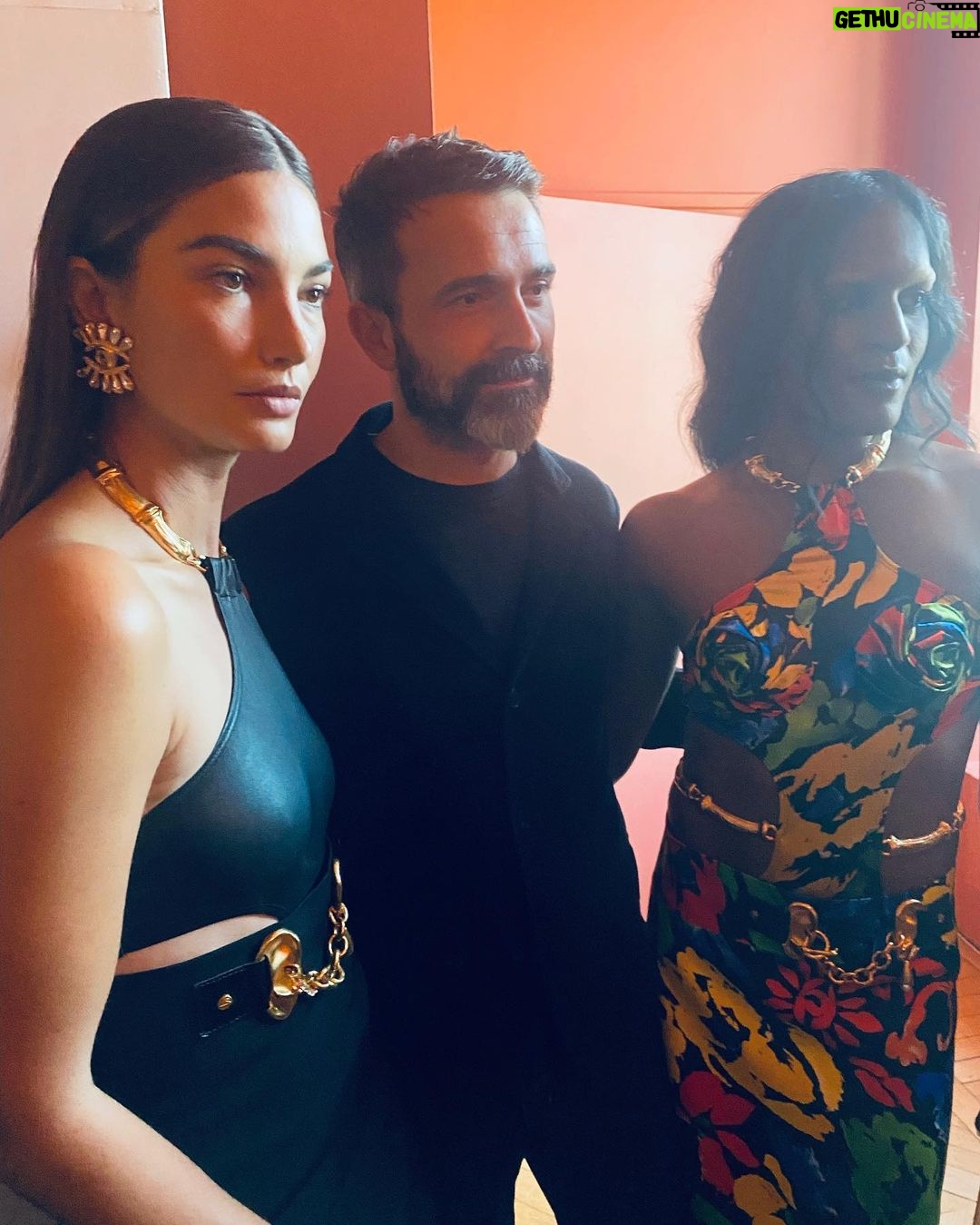 Lily Aldridge Instagram - @Schiaparelli by @DanielRoseberry β€οΈβπ₯ Daniel thank you for having me at your show! The fashion, the setting, the music! STUNNING π₯ Styled by @daniellegoldberg Makeup by @hungvanngo Hair by @daniellepriano Merci @piergiorgio π€π₯