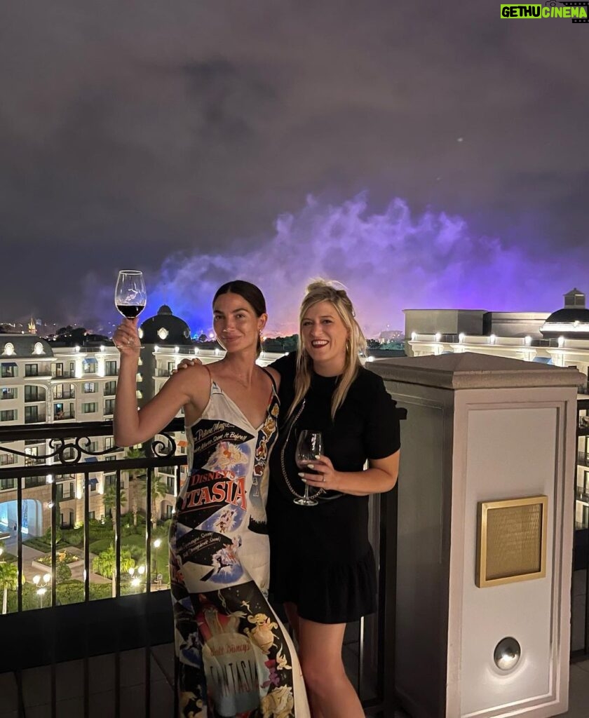 Lily Aldridge Instagram - Disney Ladies Night 🥂🦋🎇 Topolino’s Terrace at Disney’s Riviera Resort