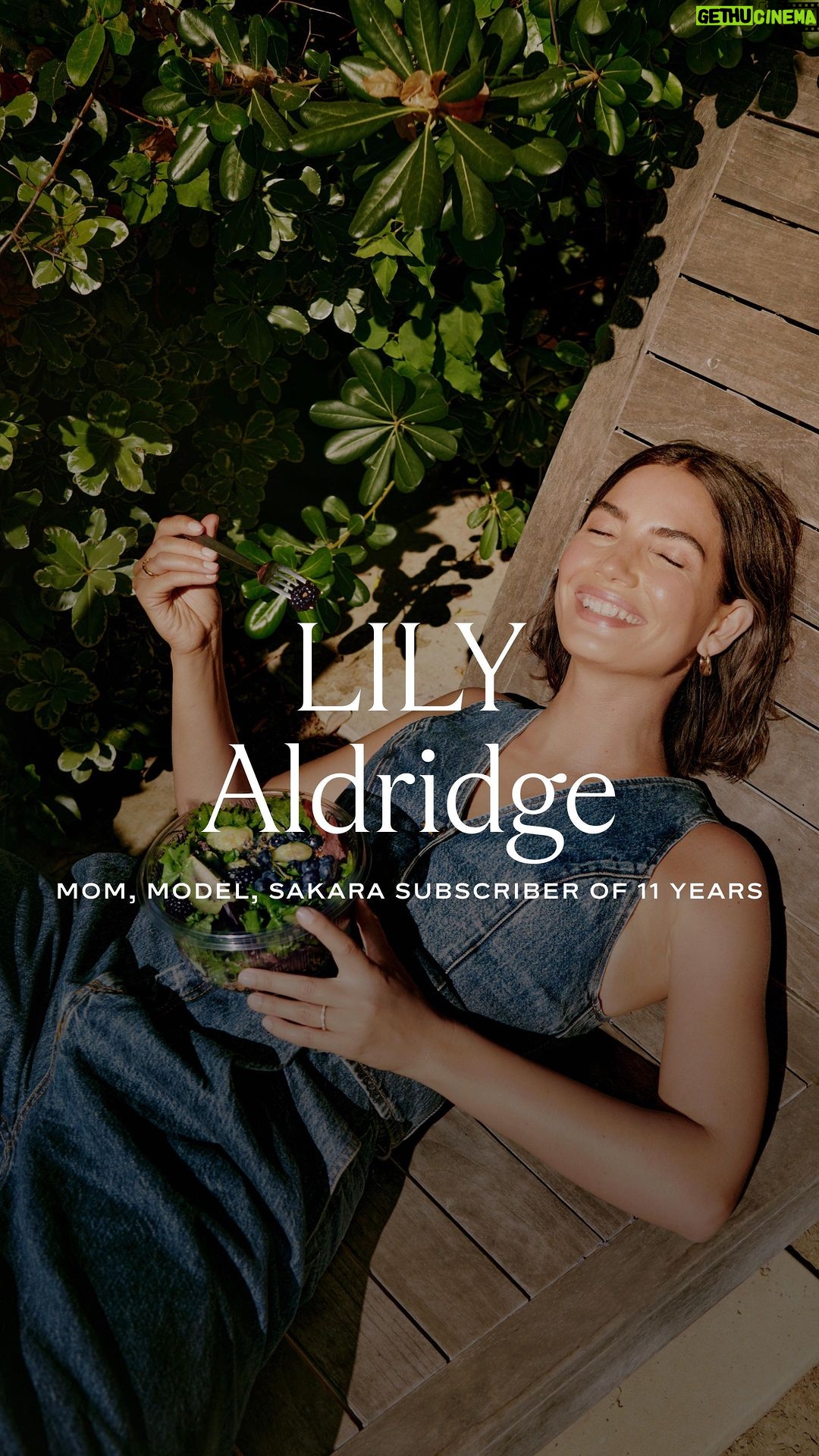 Lily Aldridge Instagram - “Sakara isn’t just the food, it’s the lifestyle. It’s self-love and self-care. I’m just so grateful that I’ve been able to eat your delicious food for years and nourish my mind, body, and soul… Whenever I start my day with Sexy Cinnamon Buns, I’m like ‘life is good.’” — @lilyaldridge, mom, model, and Sakara subscriber of 11 years Nourish your best health—deliciously—at the link in bio.