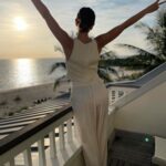 Lily Aldridge Instagram - Golden Hour ☀️