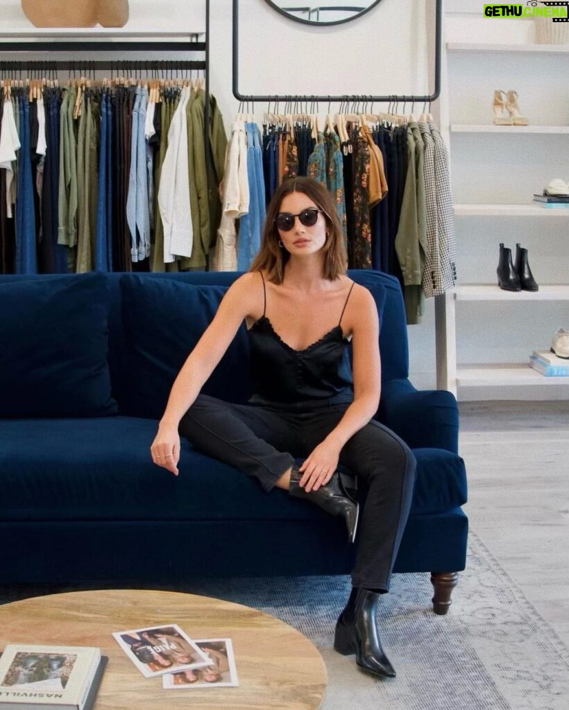 Lily Aldridge Instagram - Stopped by my friends at @paige at their new store in Nashville to shop their fall collection! So happy to have them in 12 South 🖤 The Cindy jeans have been a staple in my closet for years! #LiveInIt #AD