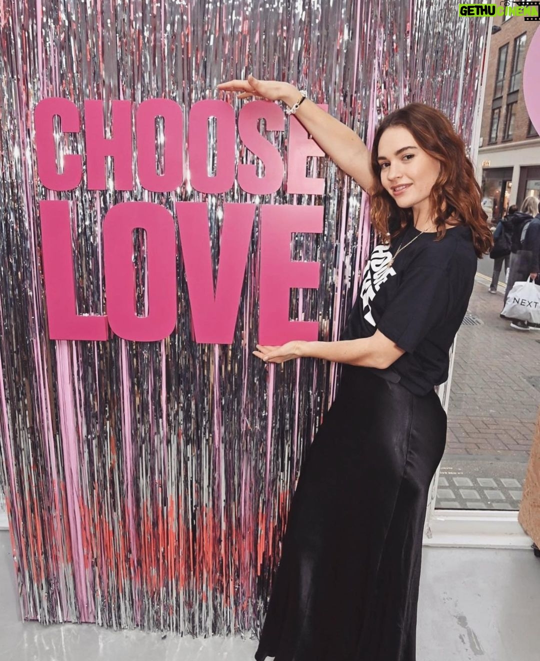 Lily James Instagram - Visit the the CHOOSE LOVE SHOP at 57 Carnaby street until 24th December 💫 OR shop online for vital supplies for refugees and displaced people across the world. From you, or in the name of a loved one, everything you buy goes straight to those who need it most. This year join me and shop with love. @chooselove Link in bio. ♥️♥️♥️♥️ @davebenett 📷