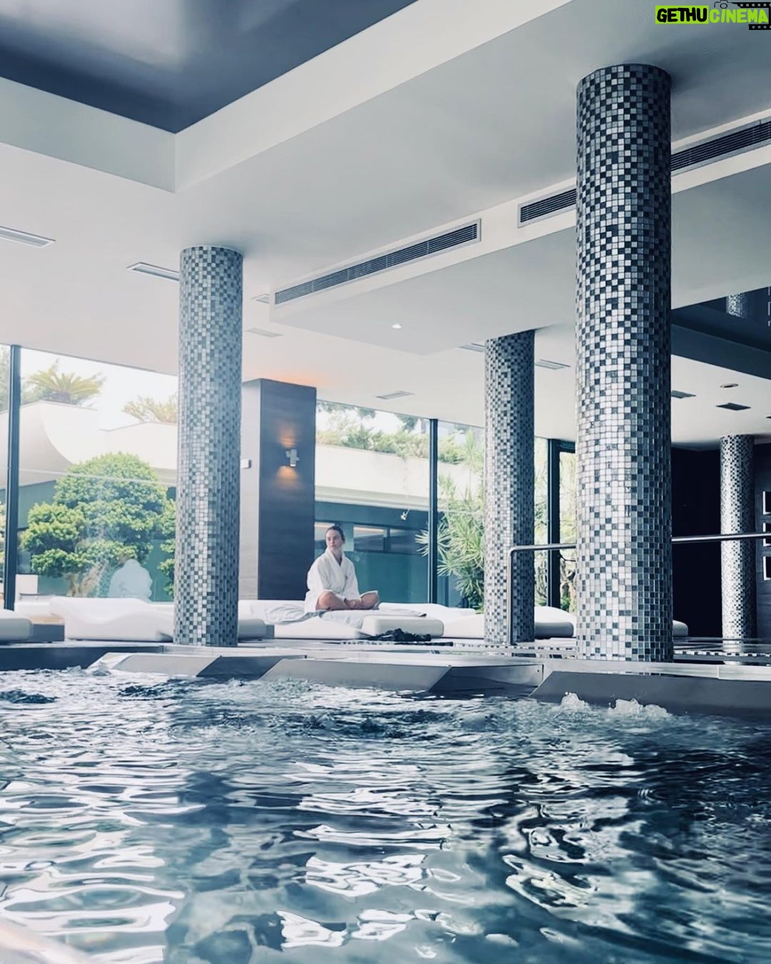 Lily James Instagram - The holistic therapies & treatments @shawellness combined with the diagnostic approach and doctor-led programmes have left me feeling like I have such a full picture of my current health & how to maintain better energy, health and well-being when I get home. What a wonderful week. I feel totally rejuvenated - thank you to all the doctors & therapists who so kindly took care of me. And I got to do it with two of my besties and the BEST girls. It was so special. A week to remember - beyond grateful. 🤍 @shawellness Sha Wellness Clinic