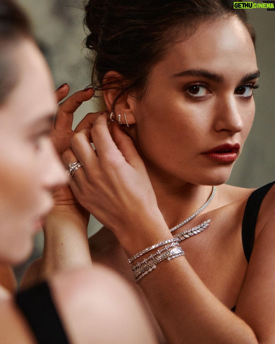 Lily James Instagram - Feeling bold for a night out in natural diamonds. In the city that never sleeps. Thrilled to launch my new campaign with @onlynaturaldiamonds #globalambassador 🤍🤍🤍 New York, New York