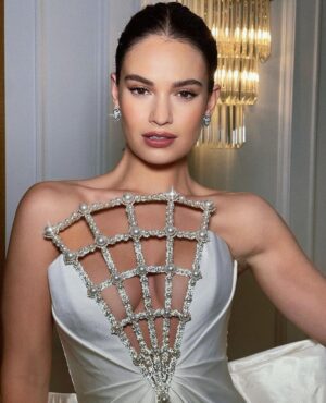 Lily James Instagram - @bafta 🎥 🖤

@rebeccacorbinmurray @halleybrisker @sofiatilbury @charlottetilbury @michelleclassnails it doesn’t work without you. Cheerleader magician artists 🤍

@sadaf_jaffari facials have literally transformed my skin 💫

@bulgari @onlynaturaldiamonds @tamararalph xxx