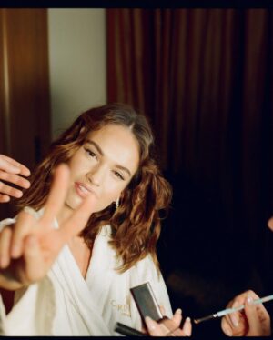 Lily James Instagram - Getting ready for the ‘Whats Love Got to Do with it?’ Premiere in London. My friend @pipbourdillon takes a mean photograph. Xx