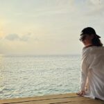 Lily James Instagram - Magical island. @joalibeing I could have stayed forever 🌊💙 #wellbeing JOALI BEING