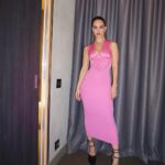 Lily James Instagram – IN LOVE.
@donatella_versace @versace congratulations – lo show è stato incredibile! I’m obsessed with every look. Unbelievable night, thank you🔥🔥🔥 Milan, Italy