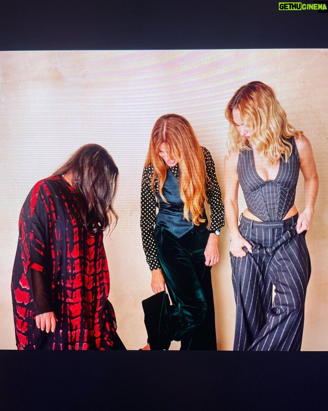 Lily James Instagram - TIFF for ‘What’s love got to do with it?’ @shekharkapur @khanjemima @workingtitlefilms @studiocanaluk ♥️