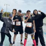Lim Se-mi Instagram - 42.195KM 작년과 다르게 훈련을 못 했던 풀 마라톤 @runwithjudy @0923mara 권은주 감독님이 지난 해 몸에 익혀줬던 기억들이 아니었다면 불가능했을 길 서프라이즈로 등장한 @nrgrunners 식구들 @eunsong_yoo_c @yejihhhan @5jhyun 첫 풀마 페이스메이커 @koeseyho 올해 나의 벼락치기 코치 @sayho430 내 무릎 관절을 지켜준 @charles__run 도중에 주로에서 만났던 다이빙 스승 @hoseokchae 마라닉 선장이자 응원장수로 온 @maranic.tv 함게 못하지만 멀리서 응원보내주던 @knuababoda96 늘 그렇지만 더 멋지게 달린 @hiyo_dongjjang , @actor.ko 대승이옹, @nojin_sung 감사한 회복여신 @goodballnowon 부상자지만 목소리로 달리 완주한 @actor_kks 10kM 무사히 해낸 @o_iyo_140bus_0512 @noh.eul_89 떨어져 달려 짠하고 아쉬웠던 @changs01 지난해 완주로에 있던 나의 어느가족들 @harooaday @hanyeri_official @my_blackrice 그리고 우리 모두를 찍어주는 @bobae.jpg 함께하지 못했지만 보고픈 경회옹, 현석이옹, 나영이 ! 응원 보내왔던 친구들 동지들 러너들 모두 고맙습니다. 나도 언제고 응원의 소리와 박수를 보내주러 보답하러 꼭 주로에 서 있을게요. 달리기 마지막 즈음 컵 반환 가능한 보급소가 있어 반갑고 자연을 달리는 마라톤 문화가 환경을 해치지 않고 무해하게 확장되었으면 좋겠다고 생각되던 날. 주로에 있던 쥬디들, 마피아들, 모든 러너들, 응원해주던 동지들 모두 애쓰셨고 존경합니다 ! #42195 #JTBC마라톤 #marathon #VeganRunner