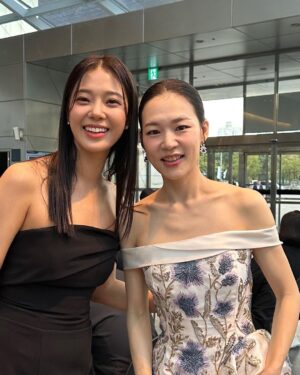 Lim Se-mi Instagram - 2023 BIFF 28th 
딸에대하여 팀으로 함께해서 영광입니다 

#BIFF #부산국제영화제 @busanfilmfest 
#딸에대하여 #영화딸에대하여 #ConcerningMyDaughter
#오민애 #임세미 #하윤경 #이미랑감독
