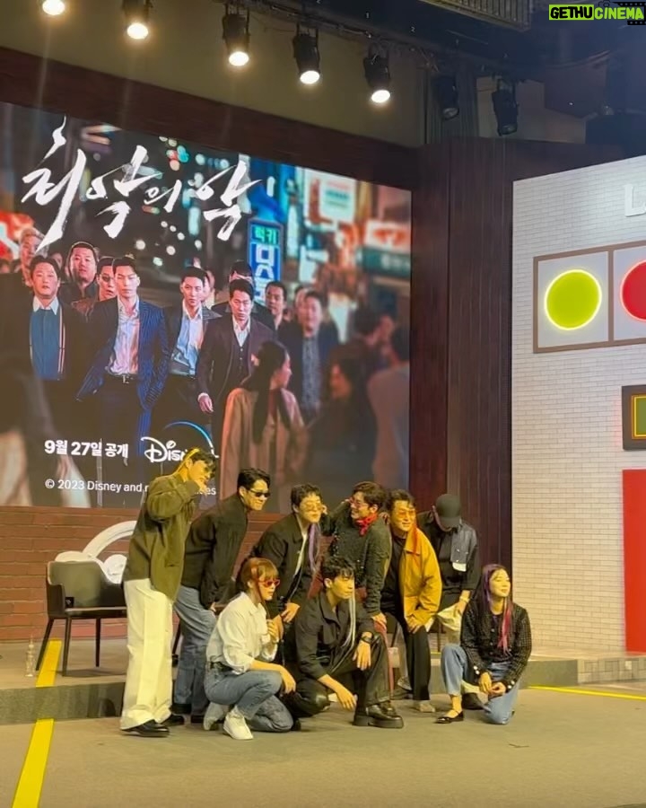 Lim Se-mi Instagram - 추석 연휴, 몸도 맘도 건강하게 보내시고 디즈니플러스에서 최악의악도 꼭 보세요 🤍 - 유의정 박준모 役 #지창욱 @jichangwook 정기철 役 #위하준 @wi__wi__wi 유의정 役 #임세미 @susemee 이해련 役 #김형서 @nakedbibi 최정배 役 #임성재 @semcompany_ 홍희성 役 #차래형 @raehyeongca 조창식 役 #이정헌 @leejunghun70 석도형 役 #지승현 @seunghyun_1219 황민구 役 #윤경호 장중사 役 #정만식 @jung_mansik 오오야마 役 #임형국 서종렬 役 #이신기 @_______________lsk 배용대 役 #배명진 @actorbmj 경진 役 #최성혁 @cbsh___ 정병우 役 #이한주 @wsxqaz3211 판다 役 #박지훈 성기수 役 #박상훈 이오손 役 #권지훈 @kkonty 천사장 役 #신성일 조대리 役 #김서원 #최악의악 #theworstofevil #한동욱감독 @h.d.w1117 #디즈니플러스 #바람픽쳐스 #사나이픽처스 #카카오엔터