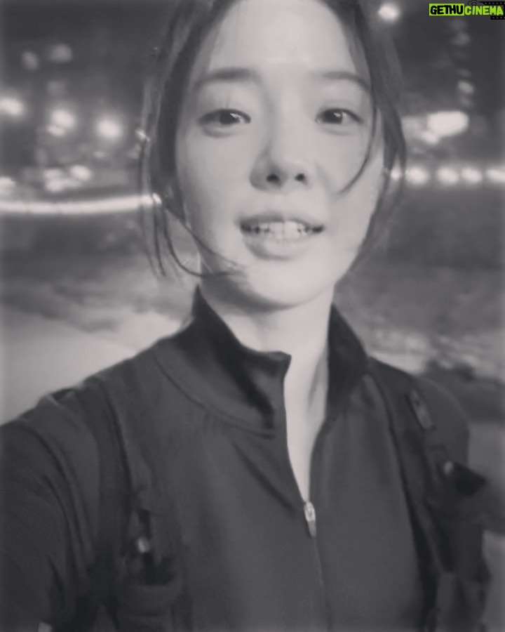 Lim Se-mi Instagram - Thank you for the birthday wishes 🩶 I hope everyone is happy, healthy, and safe 🙂