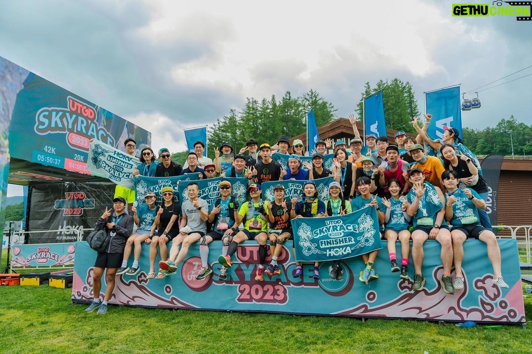 Lim Se-mi Instagram - 운탄고도 SKYRACE 지난 해 울릉도에서 함께 한 마라닉식구들과 쥬디런 은주감독님과 함께 다시 자연을 달렸습니다. 뜨거운 볕에서 함께 뛰고 응원해주신 분들 멋졌고 힘이 났습니다. 이렇게 달릴 수 있게 해주는 자연에게 무한한 감사를. 📷 명희언니 @bobae.jpg #UTGD #SKYRACE #트레일러닝 #TrailRunning #마라닉 #쥬디런 #마라닉액터스 #굿러너컴퍼니 #운탄고도