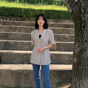 Lim Se-mi Instagram - 담임 박은영 👋🏼 
성진고 3-2반, 2소대 늘 곁에 있겠습니다 
<방과 후 전쟁활동> part 2 pm 4:00 오픈 ! 
나의 기쁨을 보내니 부디 사랑을 주세요 🫶🏿(feat.뜬금 더글로리)

#방과후전쟁활동 #TVING @tving.official 
#신현수 #이순원 #임세미 #이정민 #권은빈 #김기해 #김민철 #김수겸 #김정란 #노종현 #문상민 #소희 #신명성 #신수현 #신혜지 #안다은 #안도규 #여주하 #오세은 #우민규 #윤종빈 #이연 #이종현 #지민혁 #최문희 #홍사빈 #황세인 
#dutyafterschool