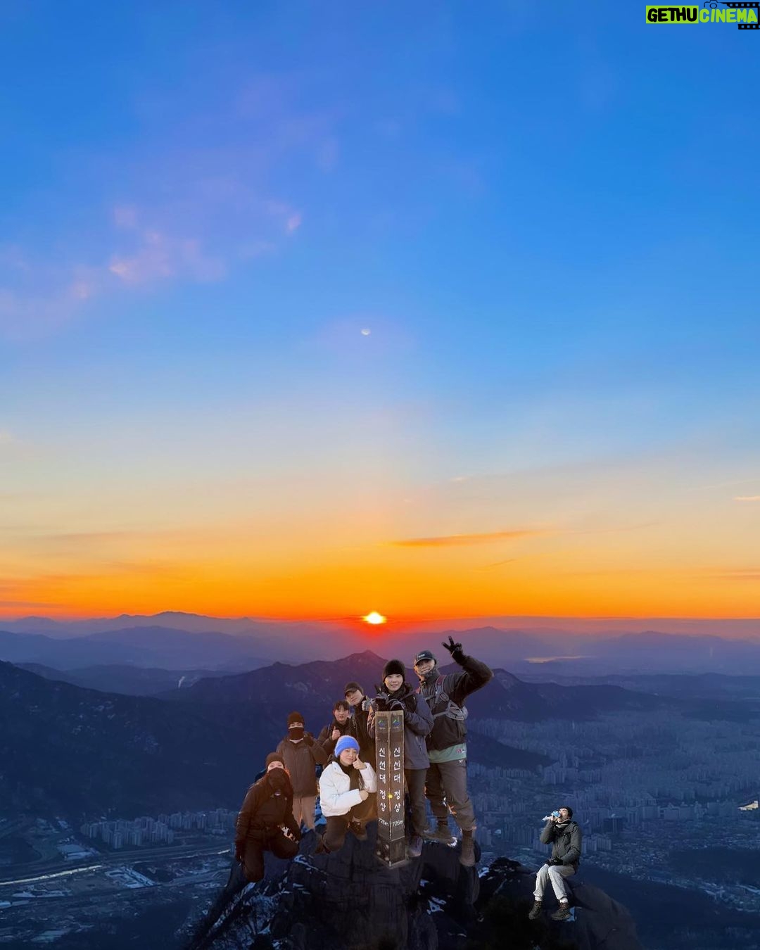 Lim Se-mi Instagram - 마음이 새로우니 매일이 새날 새해 ! 도봉산신선대