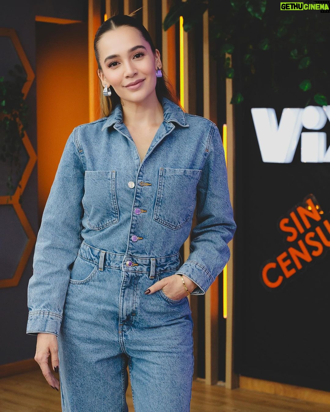 Lina Tejeiro Instagram - Miércoles de Nominados 💙 📸 @waltergomezurrego
