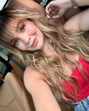 Lina Tejeiro Instagram - Color favorito ♥️