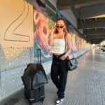 Lina Tejeiro Instagram - Ve, ya me voy pero me voy de Cali con el corazón llenísimo de amor. ♥️ Gracias a todas y cada una de las personas que me acompañaron en estos dos días. Me sentí tan bien atendida, amada y bien recibida en esta hermosa ciudad y su gente. Gente amorosa, servicial, atenta. Gente bella ♥️✨ Cali Valle De Cauca
