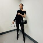 Lina Tejeiro Instagram – Días como hoy quedarán siempre en mi corazón. ♥️ 
Gracias a todos los que asistieron hoy al CC Titán plaza. 
Soy muy feliz.