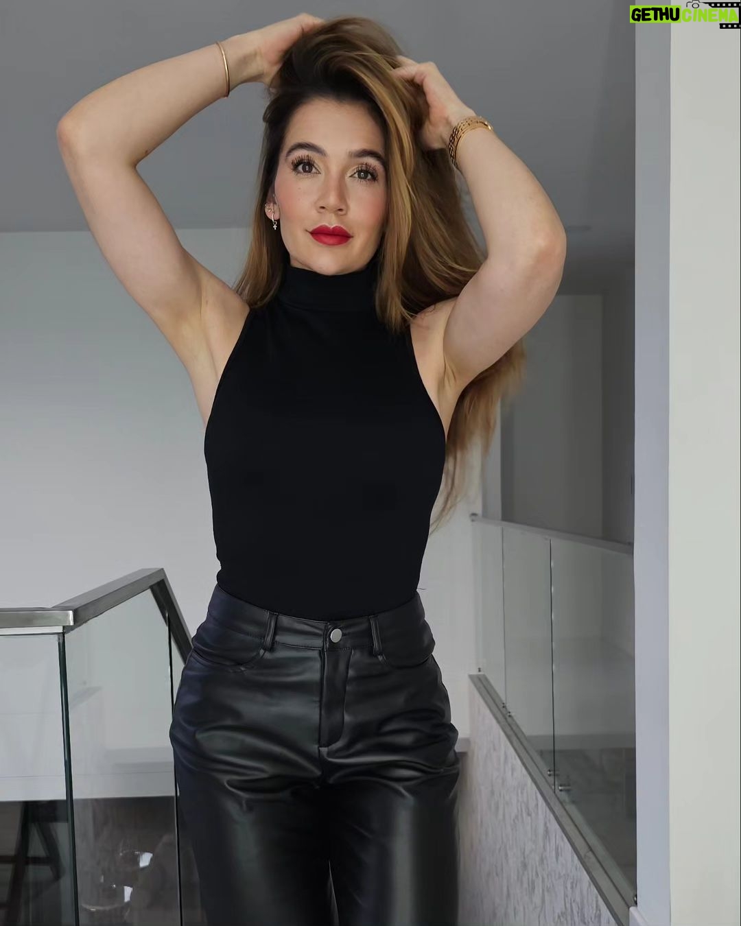 Lina Tejeiro Instagram - Una miradita coqueta ❤️