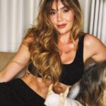 Lina Tejeiro Instagram - Jueves de descanso 🖤