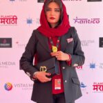 Linda Kiani Instagram - #cannesfilmfestival 🎬 حضور عوامل فیلم " زنی که شاعر بود " در مراسم کنفدراسیون سینمای هنری جهان ( CICAE ) و بازار فیلم جشنواره کن ۲۰۲۲ لیندا کیانی ، صحرا فتحی و نیما شعبان نژاد بازیگران فیلم ، دکتر امیر هوشنگ هاشمی تهیه کننده ، مهرنام رستگاری آهنگساز و الهه گودرزی مدیر پخش بین الملل فیلم کوتاه " زنی که شاعر بود " به کارگردانی سعید دشتی و صحرا فتحی در این مراسم حضور داشتند. کنفدراسیون سینمای هنری در سال 1956 توسط CICAE ، انجمن های ملی سینمای خانه هنر آلمان ، فرانسه ، هلند و سوئیس ، به منظور حمایت و محافظت از سینمای هنری در مقابل سینمای تجاری تشکیل و از آن پس مسیر خود را با حدود سه هزار سینمای هنری ، پانزده جشنواره و تعداد مشخصی پخش کننده از چهل و هفت کشور جهان ادامه داده و هم اکنون ریاست آن به عهده کریستین بروئر می باشد. @cicaeartcinema @sahrafathi @saeeddashti @amirmediagram @amirjafari4 @lindakiani4 @nimashabannejad @mehrnam_rastegari @elahegodarzi @pacificunited عوامل فیلم : مدیر فیلمبرداری : بهروز بادروج ، مدیر صدابرداری : کامران‌ کیان ارثی ، تدوین : عماد خدابخش ، طراحی و ترکیب صدا : آرزو زمانیان ، طراح صحنه و لباس :مسعود سقلاطون نیا ، طراح گریم : توحید خداپرست ، طراح گرافیک : کارنگ طیاری ، دستیار کارگردان : محمد اسماعیل زاده ها ، آرزو علیزاده ، برنامه ریز : زاهد برزگر ، منشی صحنه : دنیا سهرابی ، عکاس : رضا حسینی ، موسیقی : مهرنام رستگاری ، جلوه های ویژه میدانی : رسول کهنسال ، مدیر تدارکات : وحید لطفی ، مدیرتولید : علی برنگی،صالح شادمانی ، مجری طرح : انجمن سینمای جوانان،دفتر البرز #امیرهوشنگ_هاشمی #نیما_شعبان_نژاد #لیندا_کیانی #سعید_دشتی #صحرافتحی #مهرنام_رستگاری #الهه_گودرزی