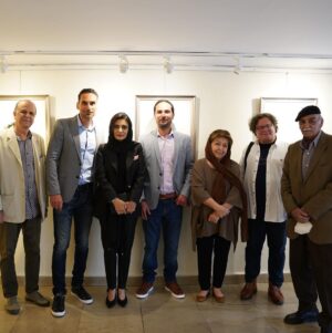 Linda Kiani Instagram - دیدار با خانم لیلی گلستان عزیز و دوستان قدیمی
 در نمایشگاه نقاشی دوست عزیزم پارسا پاینده

 خرداد/۱۴۰۱
 بماند به یادگار
