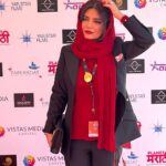 Linda Kiani Instagram - #cannesfilmfestival 🎬 حضور عوامل فیلم " زنی که شاعر بود " در مراسم کنفدراسیون سینمای هنری جهان ( CICAE ) و بازار فیلم جشنواره کن ۲۰۲۲ لیندا کیانی ، صحرا فتحی و نیما شعبان نژاد بازیگران فیلم ، دکتر امیر هوشنگ هاشمی تهیه کننده ، مهرنام رستگاری آهنگساز و الهه گودرزی مدیر پخش بین الملل فیلم کوتاه " زنی که شاعر بود " به کارگردانی سعید دشتی و صحرا فتحی در این مراسم حضور داشتند. کنفدراسیون سینمای هنری در سال 1956 توسط CICAE ، انجمن های ملی سینمای خانه هنر آلمان ، فرانسه ، هلند و سوئیس ، به منظور حمایت و محافظت از سینمای هنری در مقابل سینمای تجاری تشکیل و از آن پس مسیر خود را با حدود سه هزار سینمای هنری ، پانزده جشنواره و تعداد مشخصی پخش کننده از چهل و هفت کشور جهان ادامه داده و هم اکنون ریاست آن به عهده کریستین بروئر می باشد. @cicaeartcinema @sahrafathi @saeeddashti @amirmediagram @amirjafari4 @lindakiani4 @nimashabannejad @mehrnam_rastegari @elahegodarzi @pacificunited عوامل فیلم : مدیر فیلمبرداری : بهروز بادروج ، مدیر صدابرداری : کامران‌ کیان ارثی ، تدوین : عماد خدابخش ، طراحی و ترکیب صدا : آرزو زمانیان ، طراح صحنه و لباس :مسعود سقلاطون نیا ، طراح گریم : توحید خداپرست ، طراح گرافیک : کارنگ طیاری ، دستیار کارگردان : محمد اسماعیل زاده ها ، آرزو علیزاده ، برنامه ریز : زاهد برزگر ، منشی صحنه : دنیا سهرابی ، عکاس : رضا حسینی ، موسیقی : مهرنام رستگاری ، جلوه های ویژه میدانی : رسول کهنسال ، مدیر تدارکات : وحید لطفی ، مدیرتولید : علی برنگی،صالح شادمانی ، مجری طرح : انجمن سینمای جوانان،دفتر البرز #امیرهوشنگ_هاشمی #نیما_شعبان_نژاد #لیندا_کیانی #سعید_دشتی #صحرافتحی #مهرنام_رستگاری #الهه_گودرزی