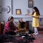 Linda Kiani Instagram - فیلم کوتاه «سامپو» به کارگردانی مرضیه ریاحی، تهیه‌کنندگی حسین کاکاوند و نویسندگی مرجان ریاحی به بخش مسابقه بین‌الملل بیست و هشتمین جشنواره جهانی فیلم «پالم بیچ» آمریکا راه یافت. جشنواره «پالم بیچ» در رتبه بندی مجله MovieMaker به عنوان یکی از ۲۵ جشنواره مستقل برتر جهان قرار دارد. عوامل «سامپو» عبارتند از: کارگردان: مرضیه ریاحی، تهیه‌کننده: حسین کاکاوند، بازیگران: لیندا کیانی، مریم بوبانی، هیلدا کردبچه و حنان عزیزی، نویسنده: مرجان ریاحی، مدیر فیلمبرداری: مسعود امینی تیرانی، مدیر صدابرداری: سامان شهامت، تدوین: هانی سلمانی، طراح صحنه: فائزه محمدی، طراح لباس: لیلا طاهری، دستیار کارگردان و برنامه‌ریز: سعید آهنج، مدیر تولید: هومن محمودی، گریم: هانیه الوند، منشی صحنه: شیدا شعبانی، عکاس صحنه: مهسا عباسی، اصلاح نور و رنگ: سامان مجدوفایی، جلوه‌های ویژه: علیرضا قادری اقدم، طراحی و صداگذاری: سامان شهامت، صدابردار: جابر انصاریان، فیلمبردار پشت صحنه: مصطفی امامی، عکاس پوستر: فتاح ذی نوری، طراح پوستر: علیرضا ربیعی مقدم، طراح لوگو: علیرضا قادری اقدم، گروه فیلمبرداری: مهدی حسینی، احسان نادری، حسین باباخانی، علی فتحی، مسئول هماهنگی: امیرحسین بغدادی، جانشین تهیه کننده: محمود سمائی، جانشین مدیر تولید: حمید مرادخانی، مدیر تدارکات: فرهاد غلام زاده، دستیاران صحنه: امیرحسین محمدیاری، آیدا چرخیان، آرمیتا فرج الهی، دستیار صدا: حسین داغلانی، دستیار دوم کارگردان: مبینا بنکار، ترجمه انگلیسی برای زیرنویس: بونا الخاص، تجهیزات فنی: رضا حماسی – اپیک، تدارکات: مجتبی خوش افکار، خدمات: امید جمشیدی، حمل و نقل: علیرضا نیستانی نایینی، ابوالفضل نظرک، آرش احمد نژاد، بهرام خسروی، صمد اسدالهی سیس، ابراهیم پارسا نژاد، محصول کاکو فیلم. بیست و هشتمین جشنواره جهانی فیلم «پالم بیچ» با هدف کشف و حمایت از هنرمندان مستقل جهان ۲۱ تا ۲۸ آوریل در شهر پالم بیچ ایالت فلوریدای آمریکا برگزار می‌شود.