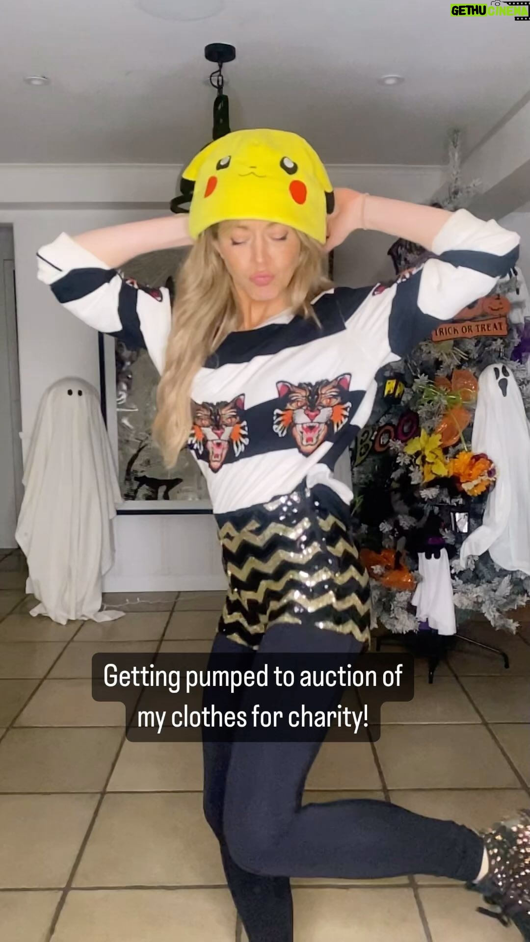 Lindsey Stirling Instagram - Live charity auction: this Sat, oct 28th at 11 am PST on @whatnot . Create an account so you can bid! You can even pre bid on items you like!