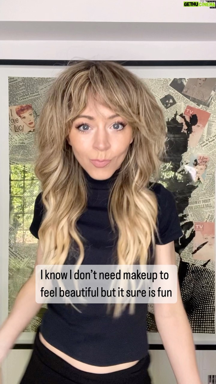 Lindsey Stirling Instagram - #makeup #tour #stagemakeup